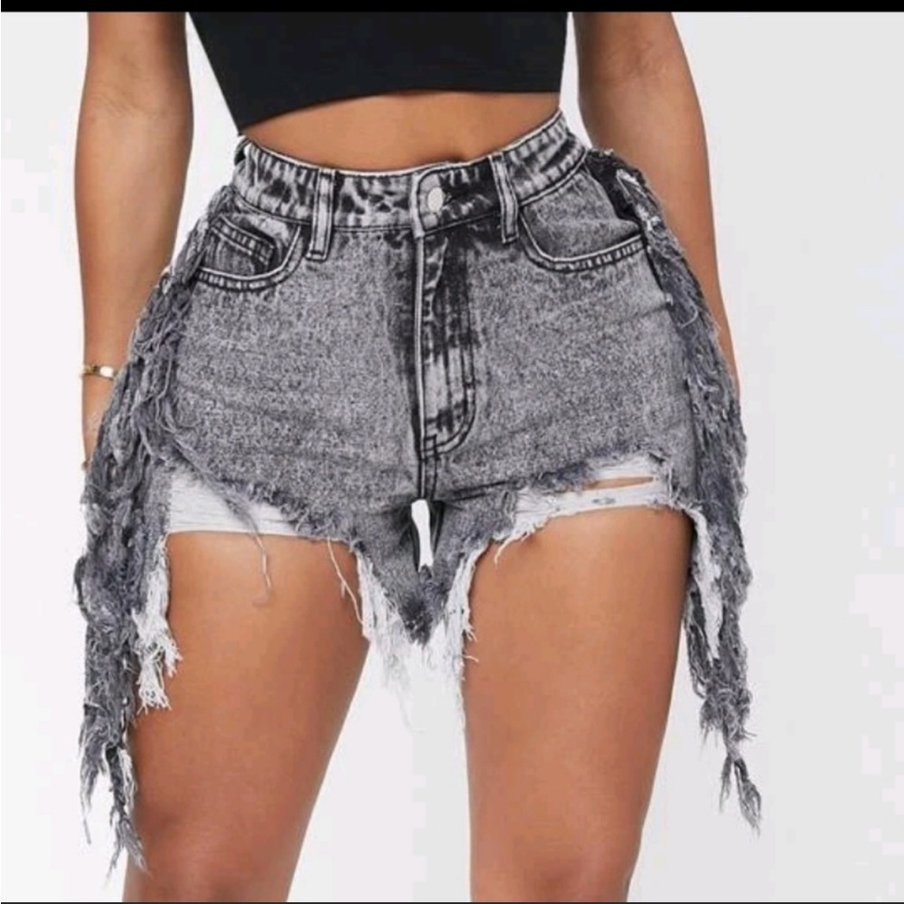 High waist distressed shorts size 6
